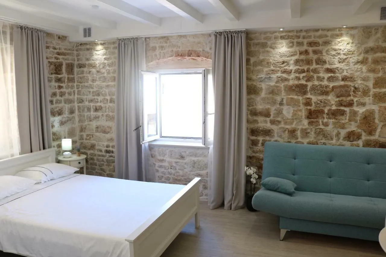 Trogir Square Apartment Gasthof